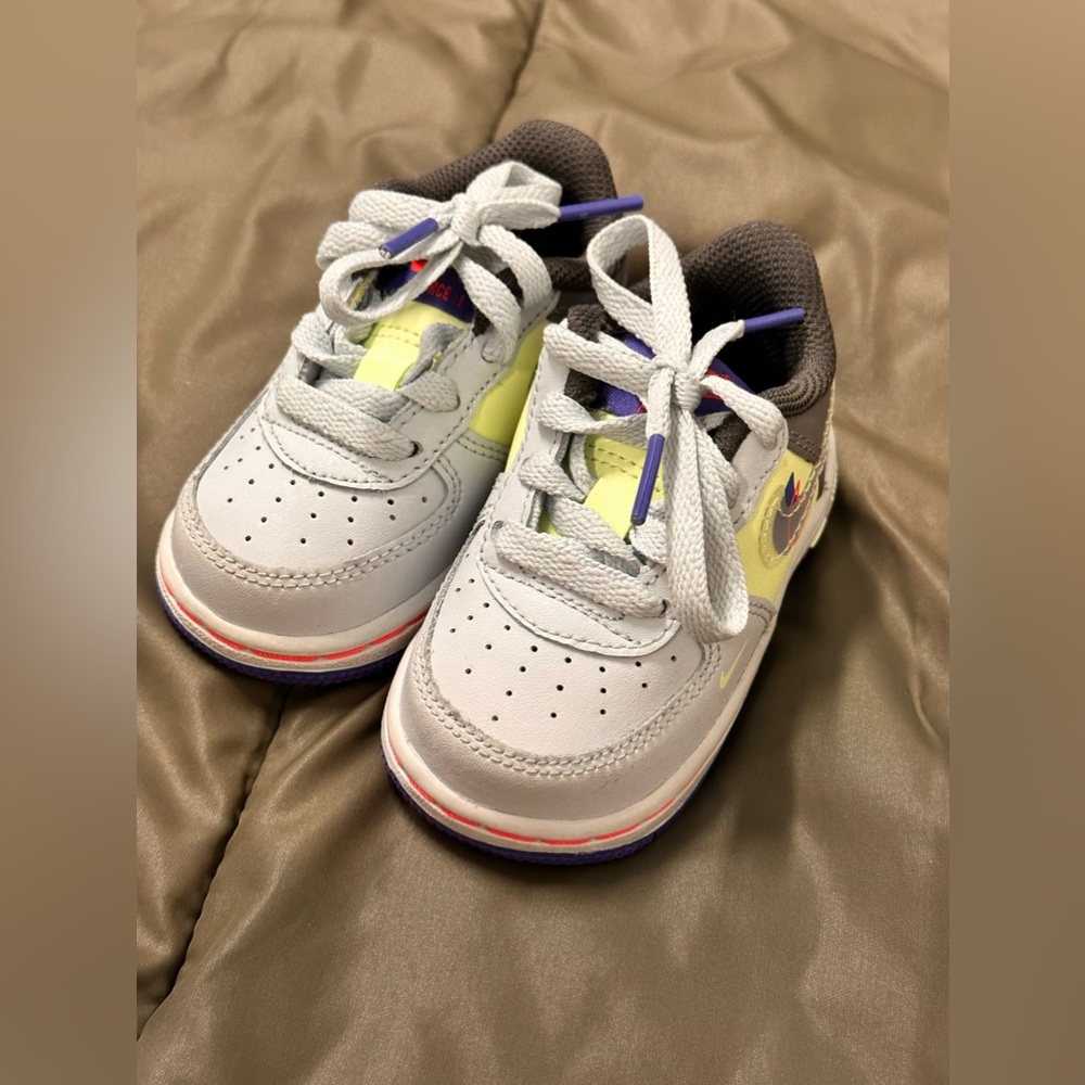 Nike shoes